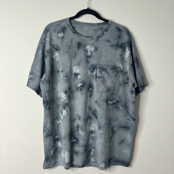 lululemon athletica Other - Lululemon Mens Relaxed Mesh Pocketed Short Sleeve Shirt Diamond Dye White Black